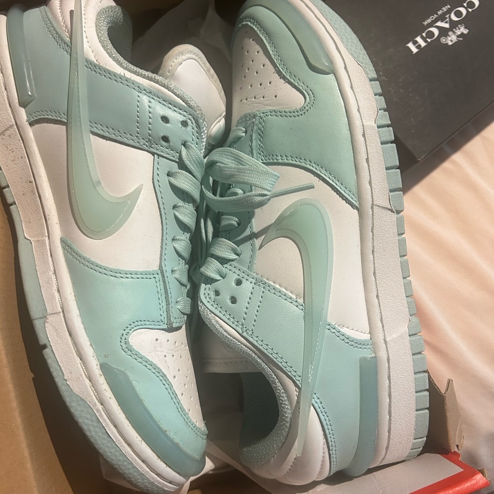 Nike Women's Sneakers in Mint and White